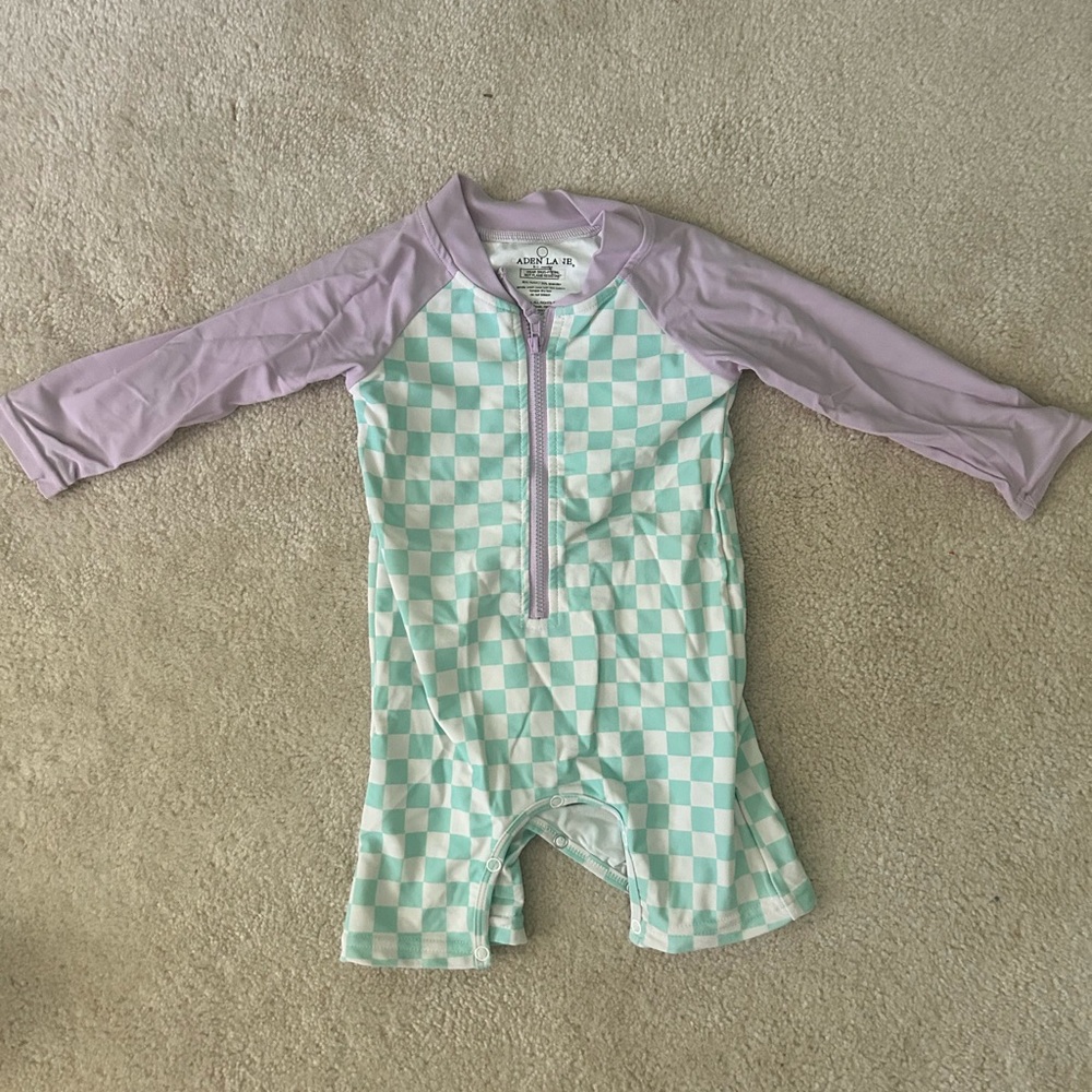 Caden Lane Checked Rashguard